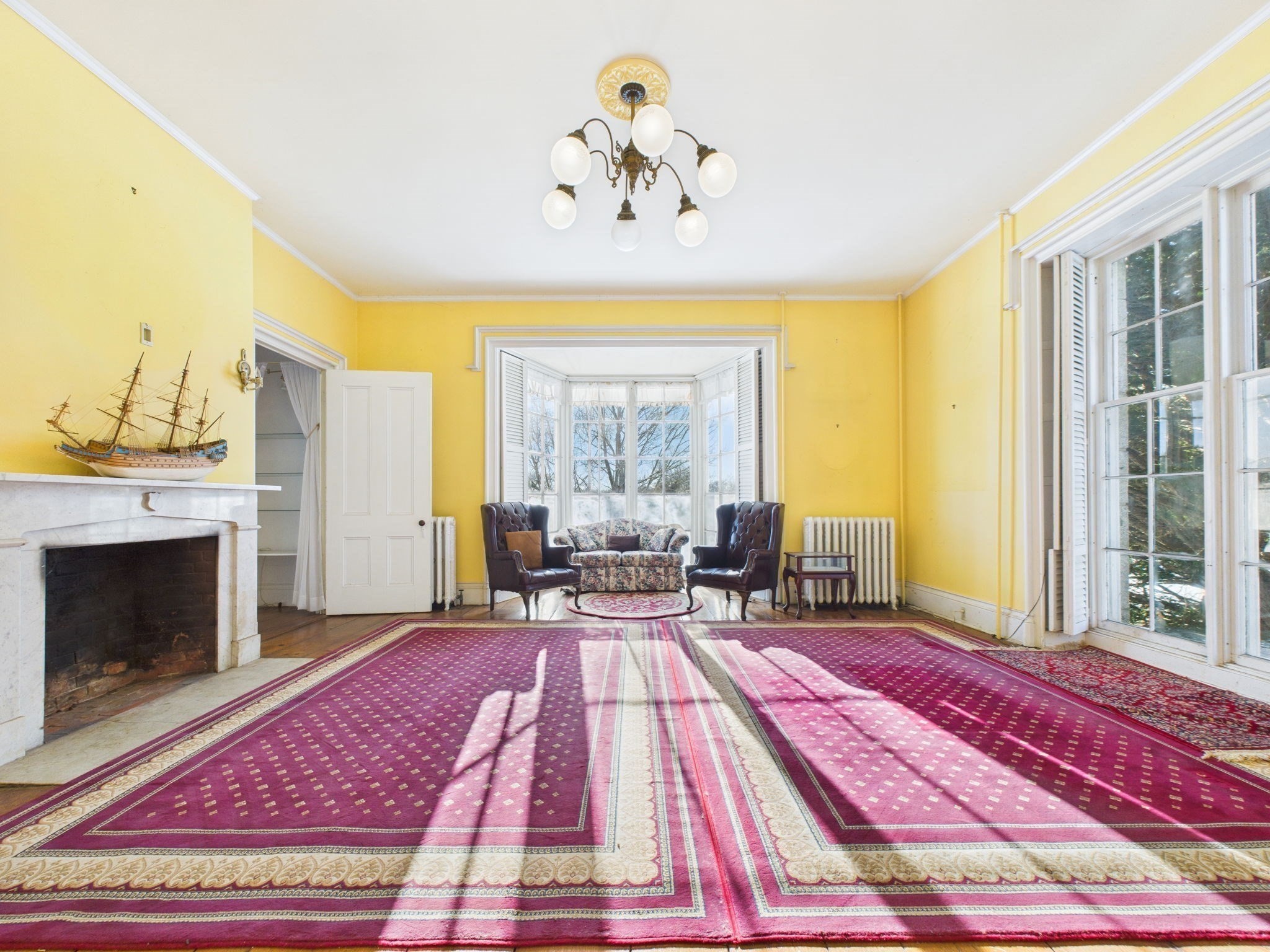 181 Washington Street Property Photo 6