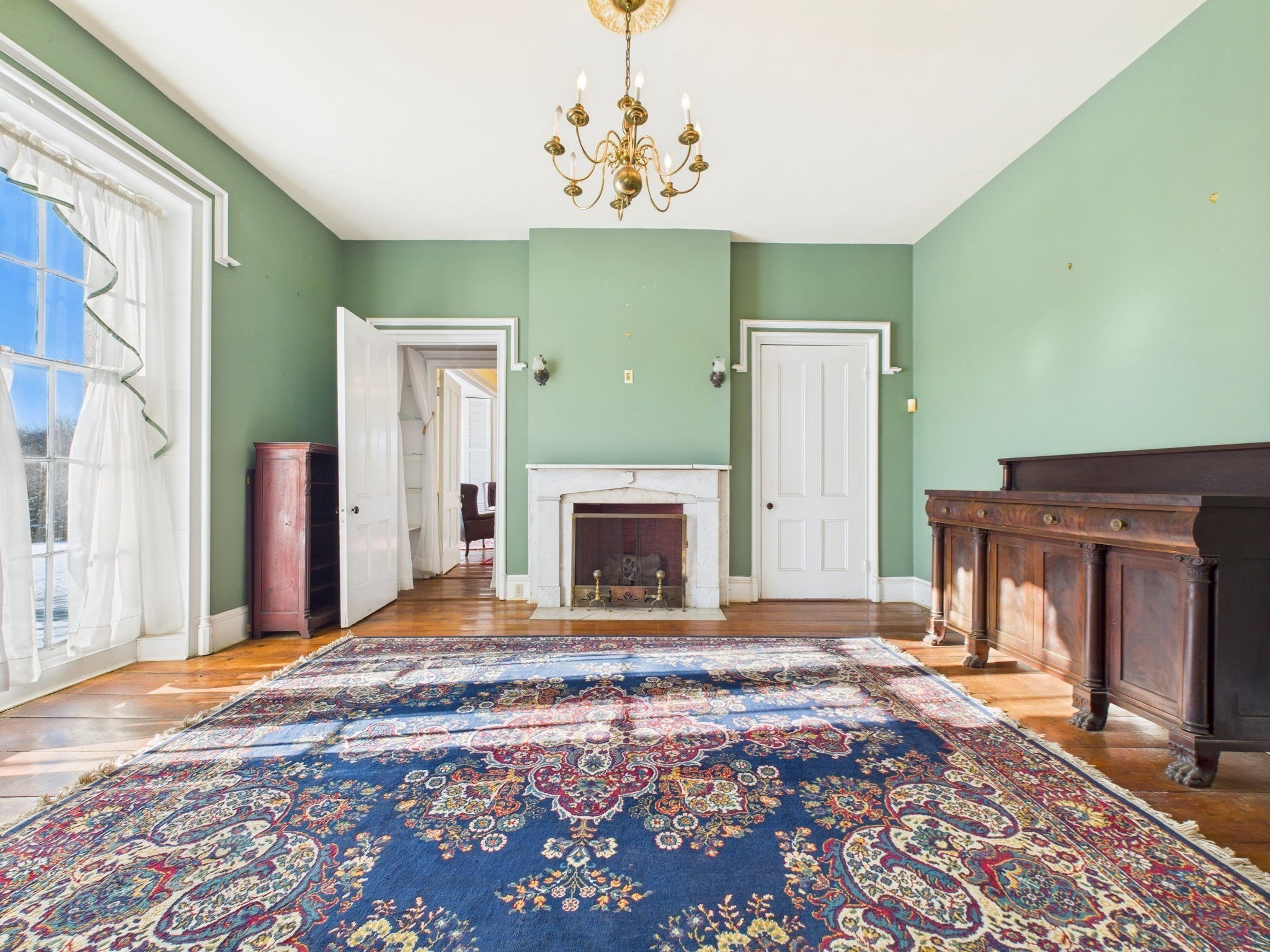 181 Washington Street Property Photo 8