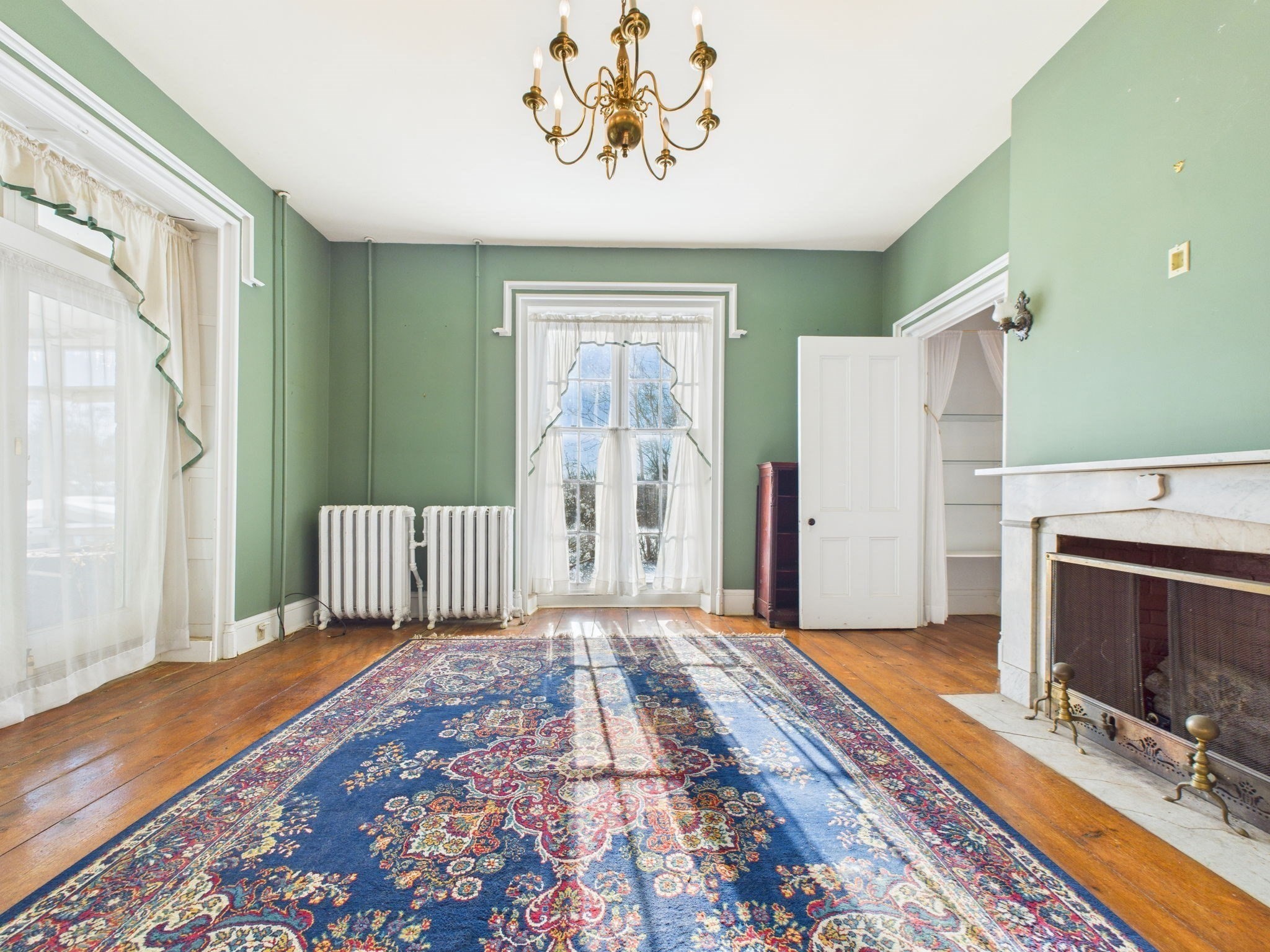 181 Washington Street Property Photo 10