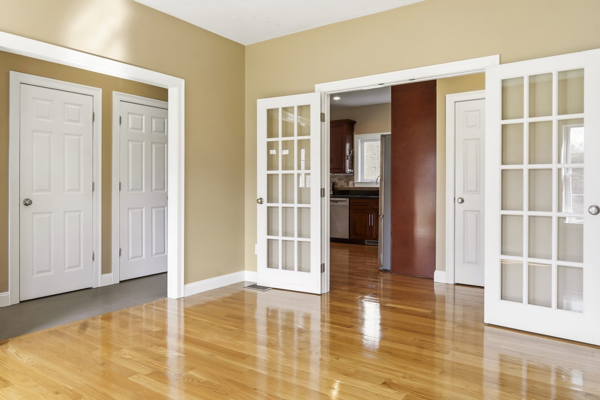 221 Chestnut St Property Photo 11