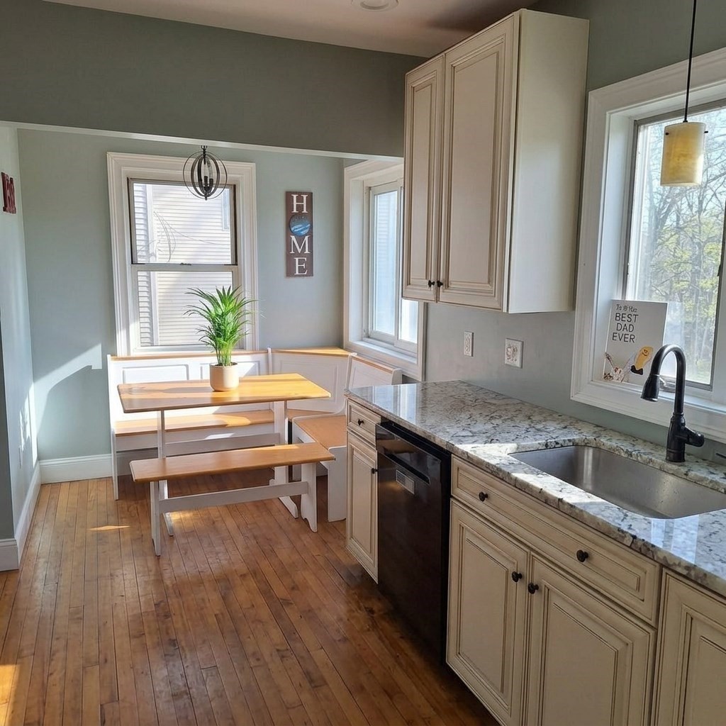 83 Chestnut Street Property Photo 3