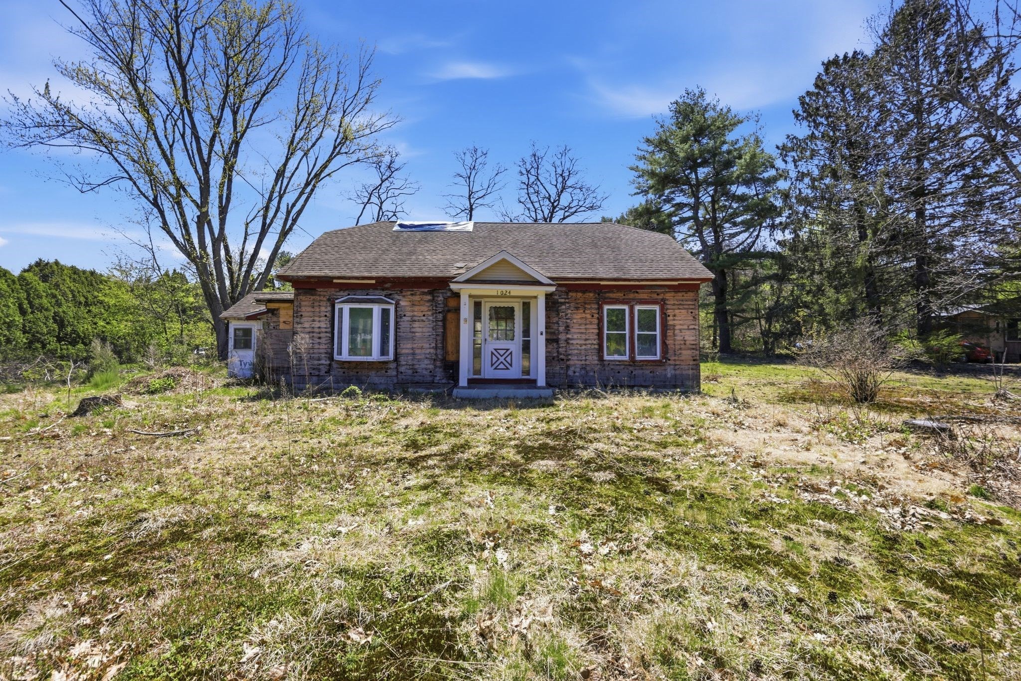 1024 Westhampton Rd Property Photo 2