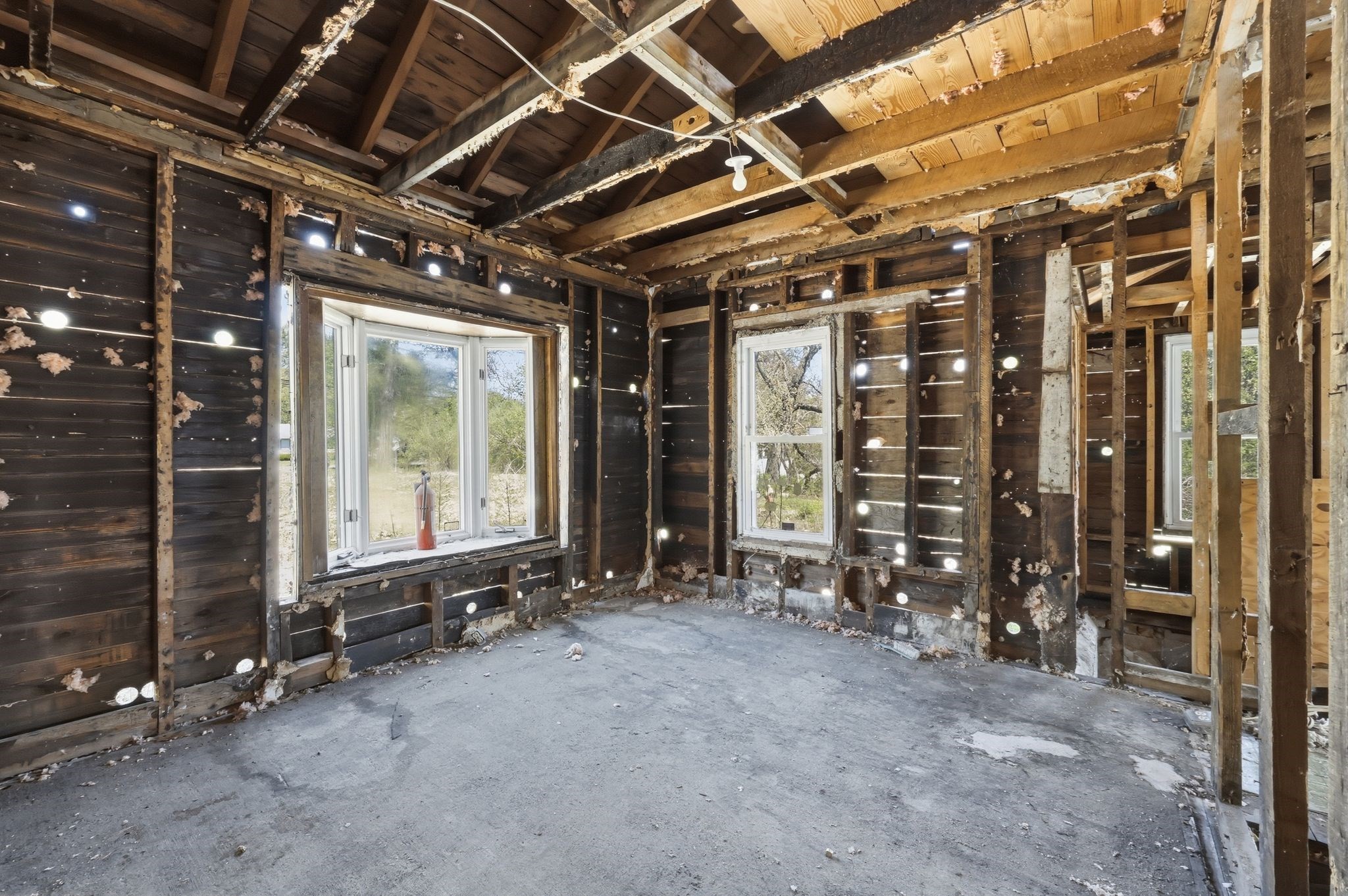 1024 Westhampton Rd Property Photo 12
