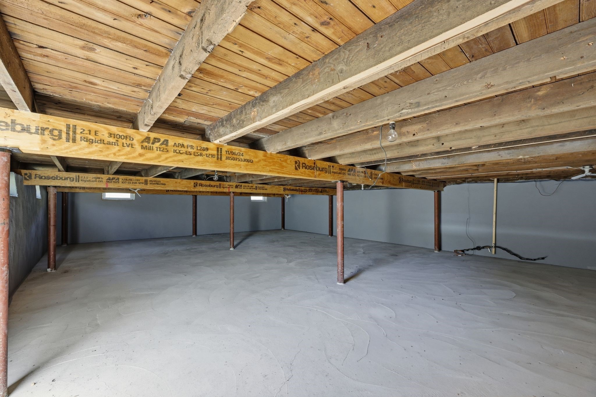 1024 Westhampton Rd Property Photo 16
