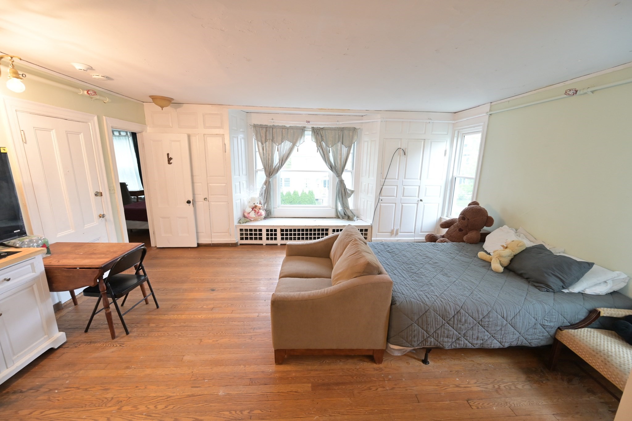 54 Nahant St Property Photo 12