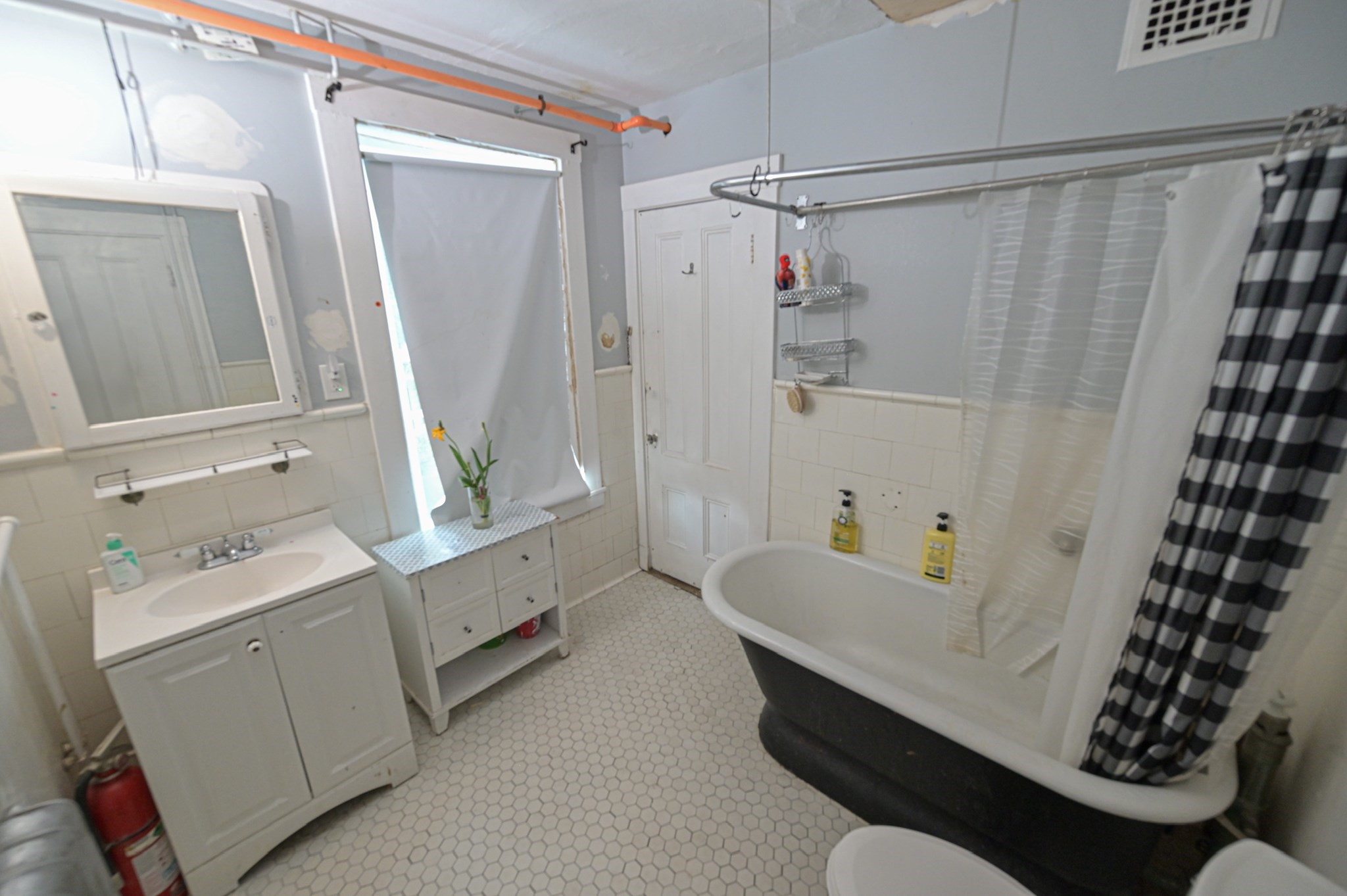 54 Nahant St Property Photo 13