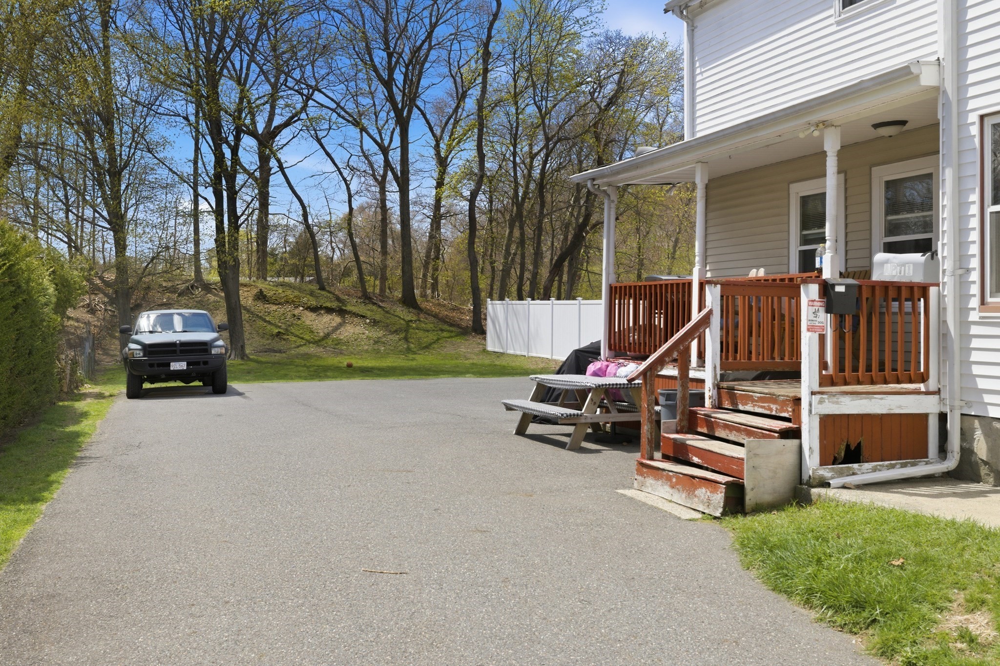 10 Oak Avenue Property Photo 4