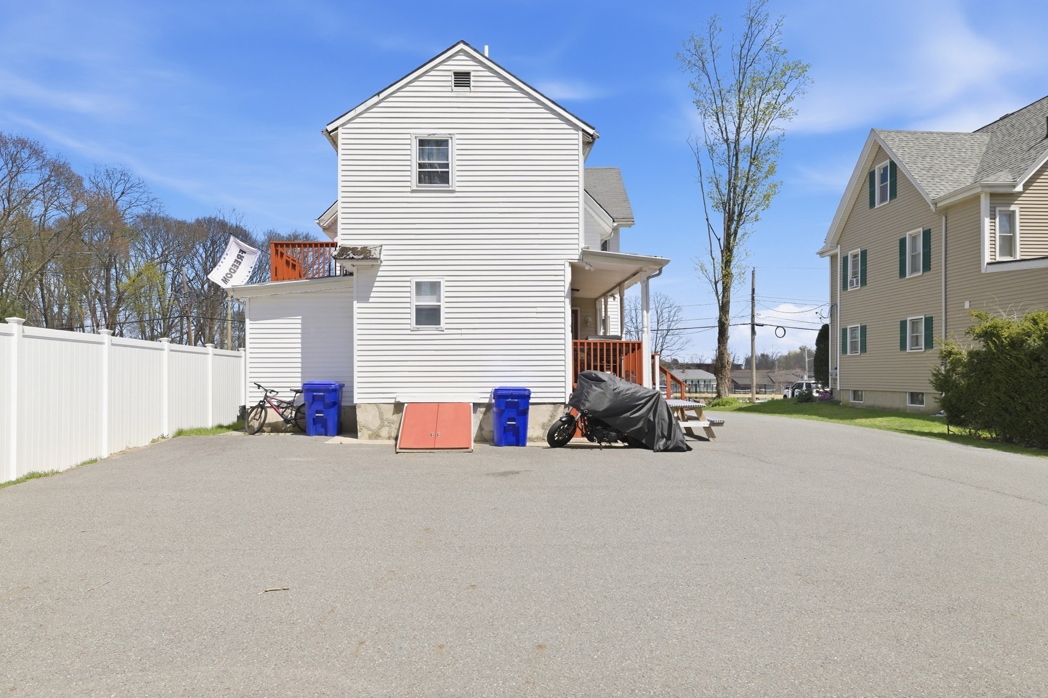 10 Oak Avenue Property Photo 5