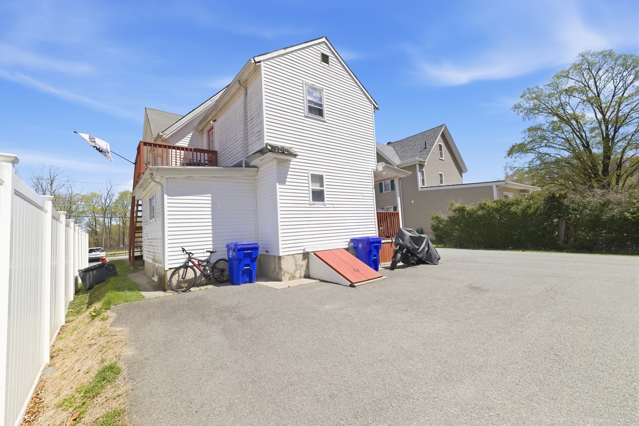 10 Oak Avenue Property Photo 8