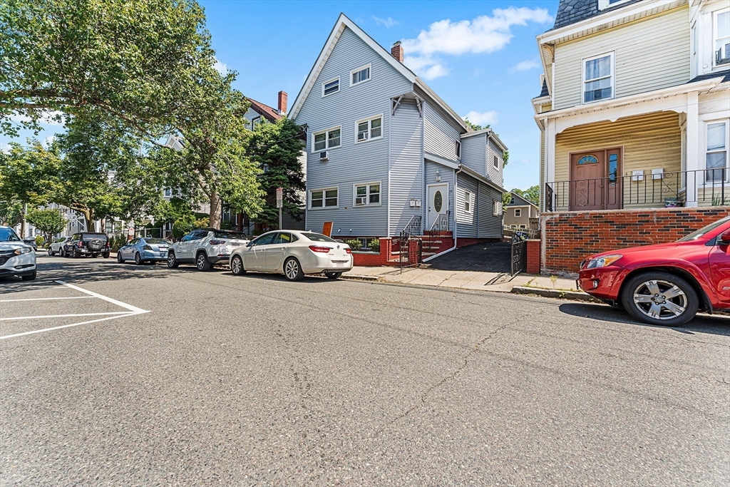 32 Rush St Property Photo 1