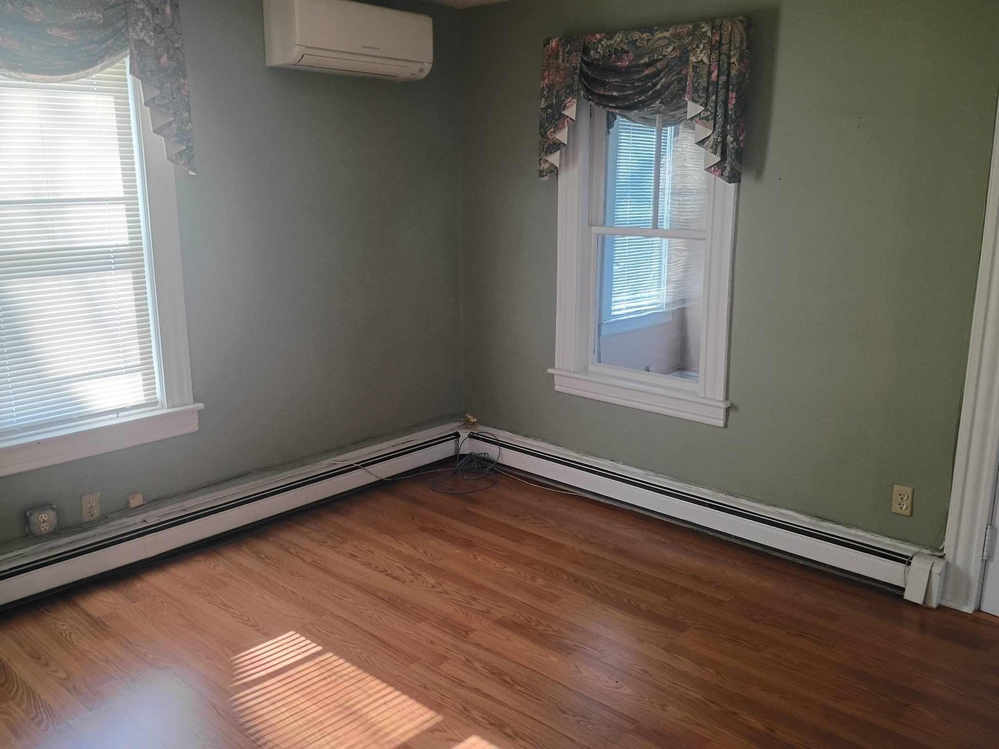 247 Main Property Photo 5