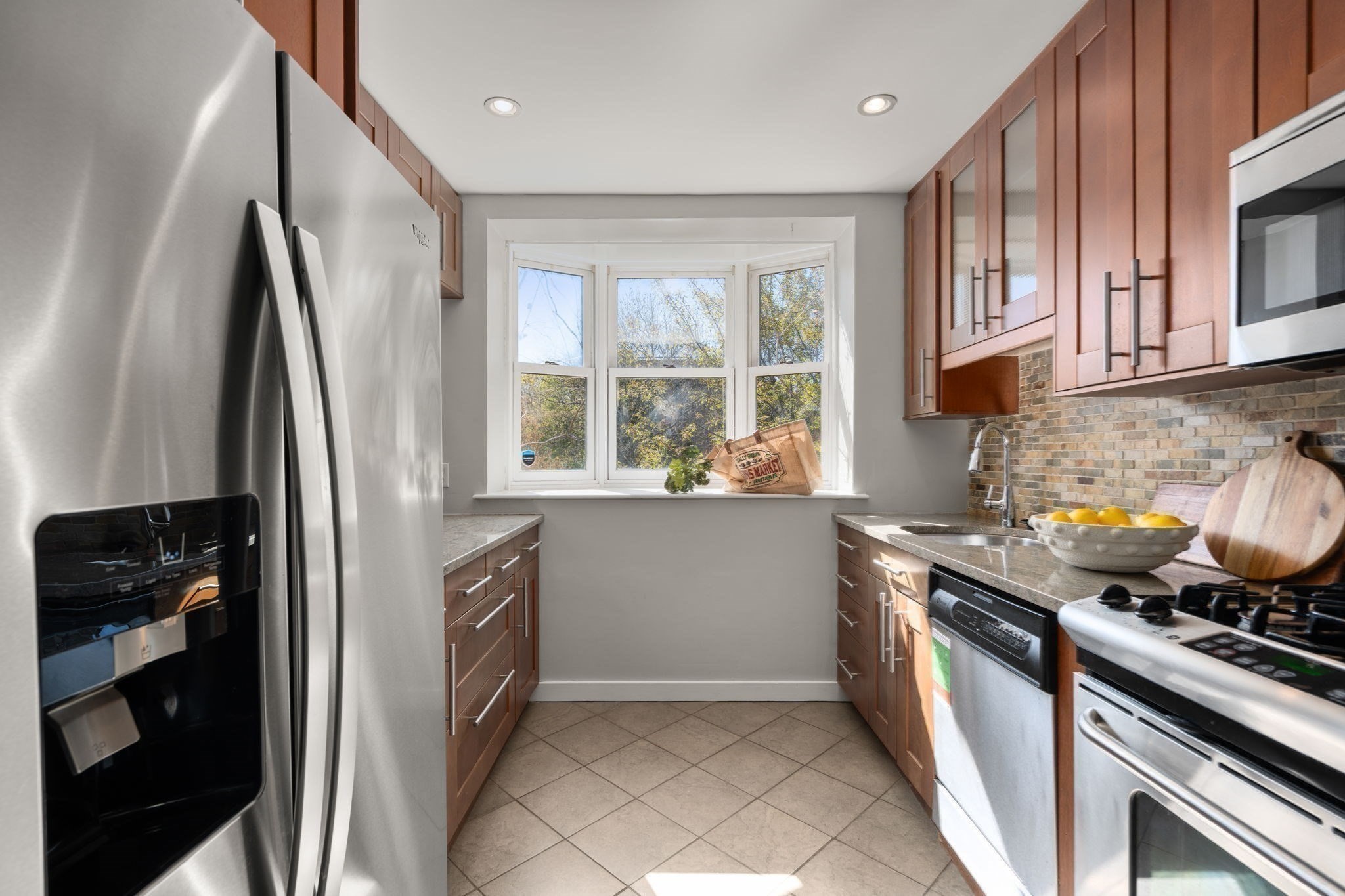 19 Albemarle St # 4 Property Photo 8