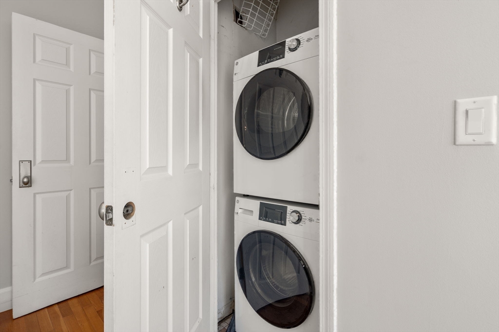 19 Albemarle St # 4 Property Photo 16