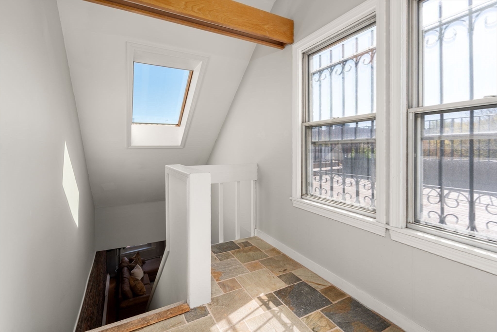 19 Albemarle St # 4 Property Photo 20