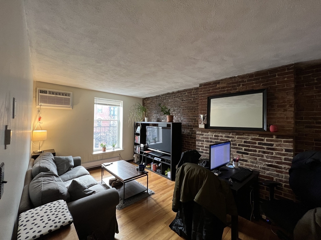 267 Main # 2a Property Photo 2