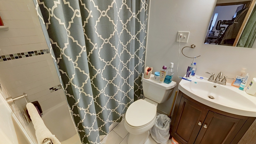 267 Main # 3a Property Photo 6