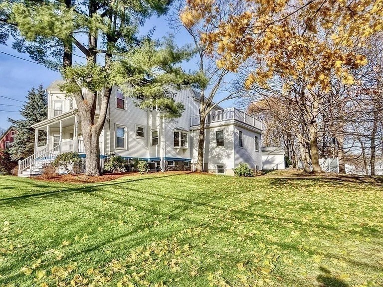 198 Franklin St # A Property Photo 3