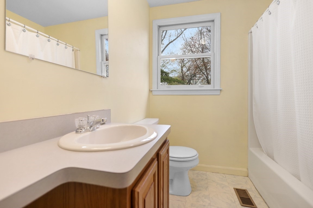 15 Stillwater Rd Property Photo 14
