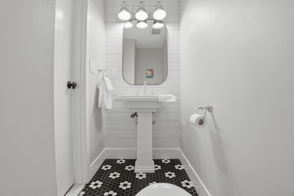 55 Summersea Rd Property Photo 13