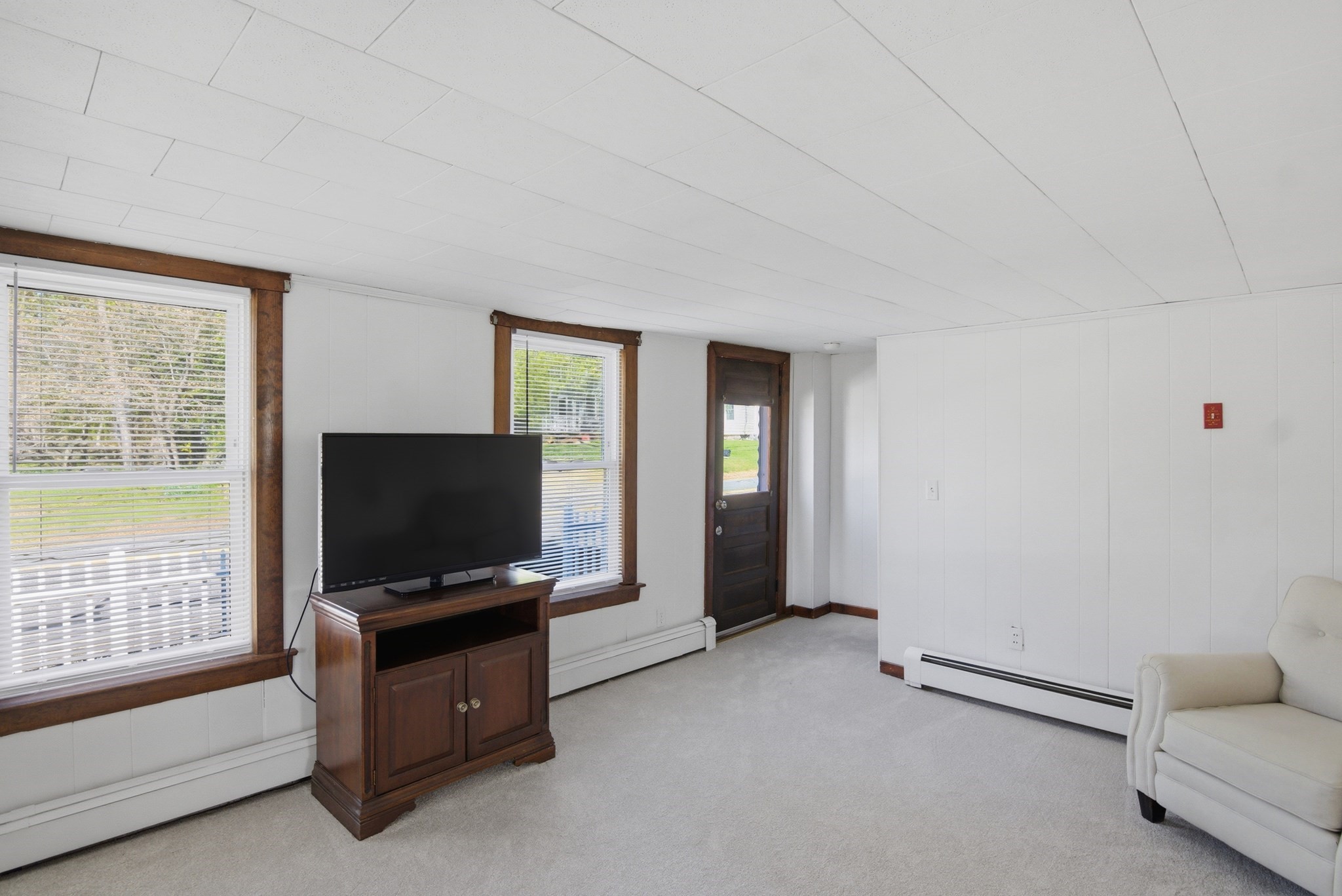 309 Purchase Street Property Photo 6