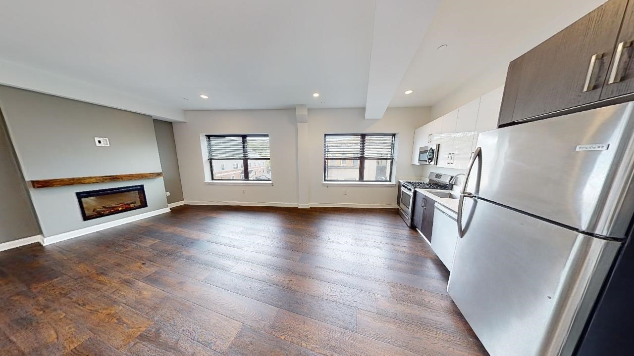 61 Washington # 1 Property Photo 1