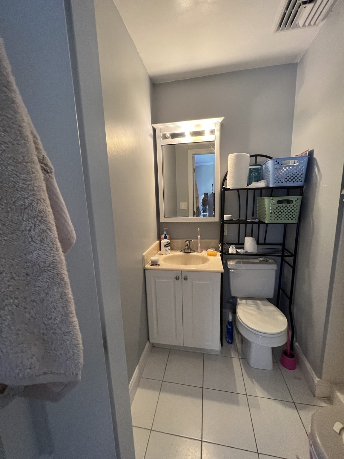 164 Newton St # 3 Property Photo 10
