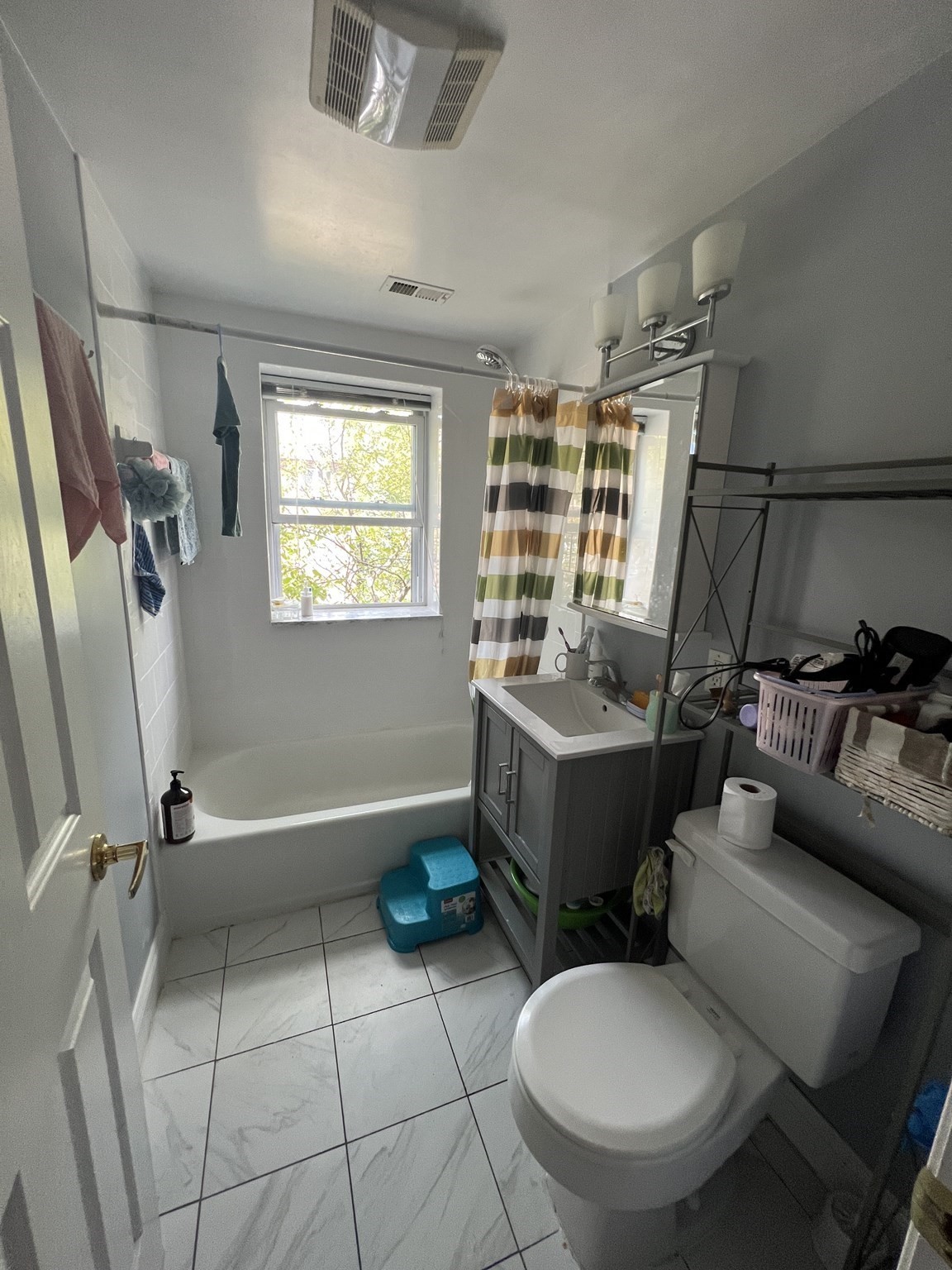164 Newton St # 3 Property Photo 13
