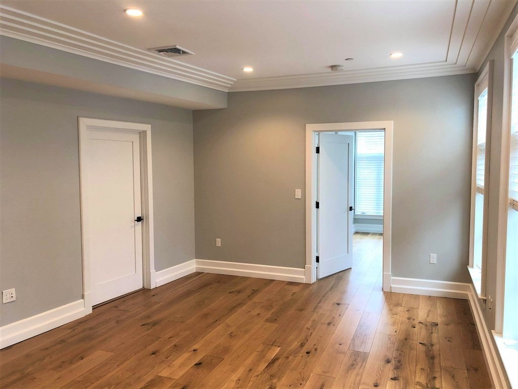 1467 Tremont # 202 Property Photo 2