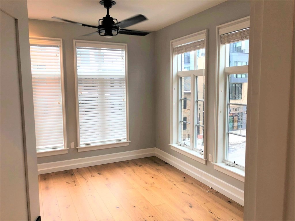 1467 Tremont # 202 Property Photo 7