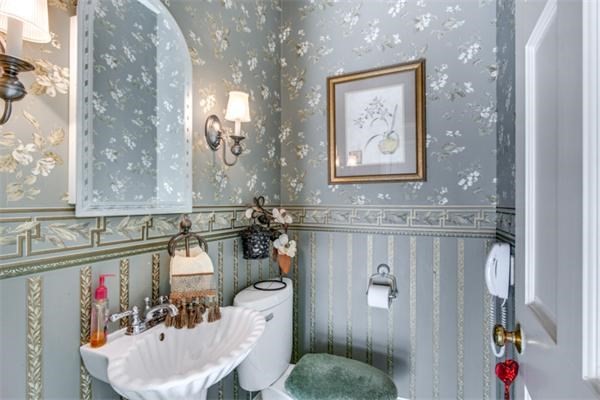 17 Webster St # 1 Property Photo 14
