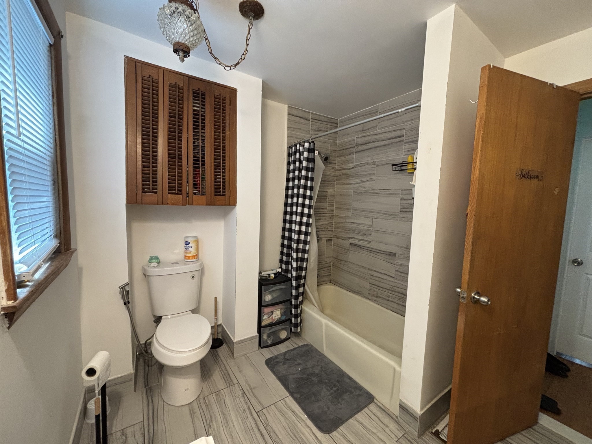 33 Jefferson St # 1 Property Photo 6