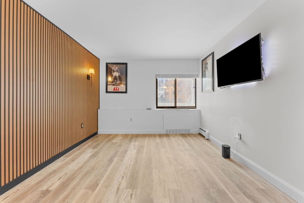 300 Lynn Shore Dr # 210 Property Photo 15
