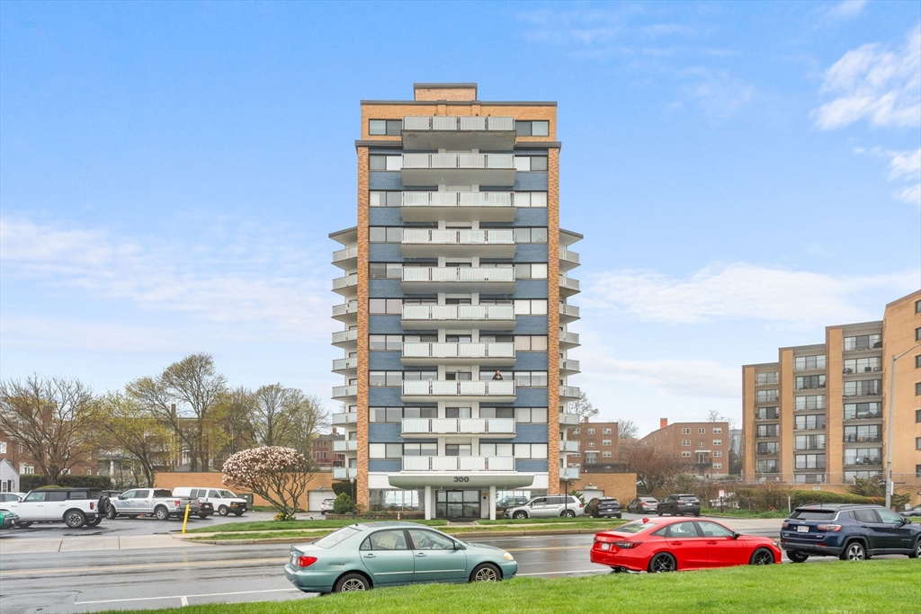 300 Lynn Shore Dr # 210 Property Photo 21