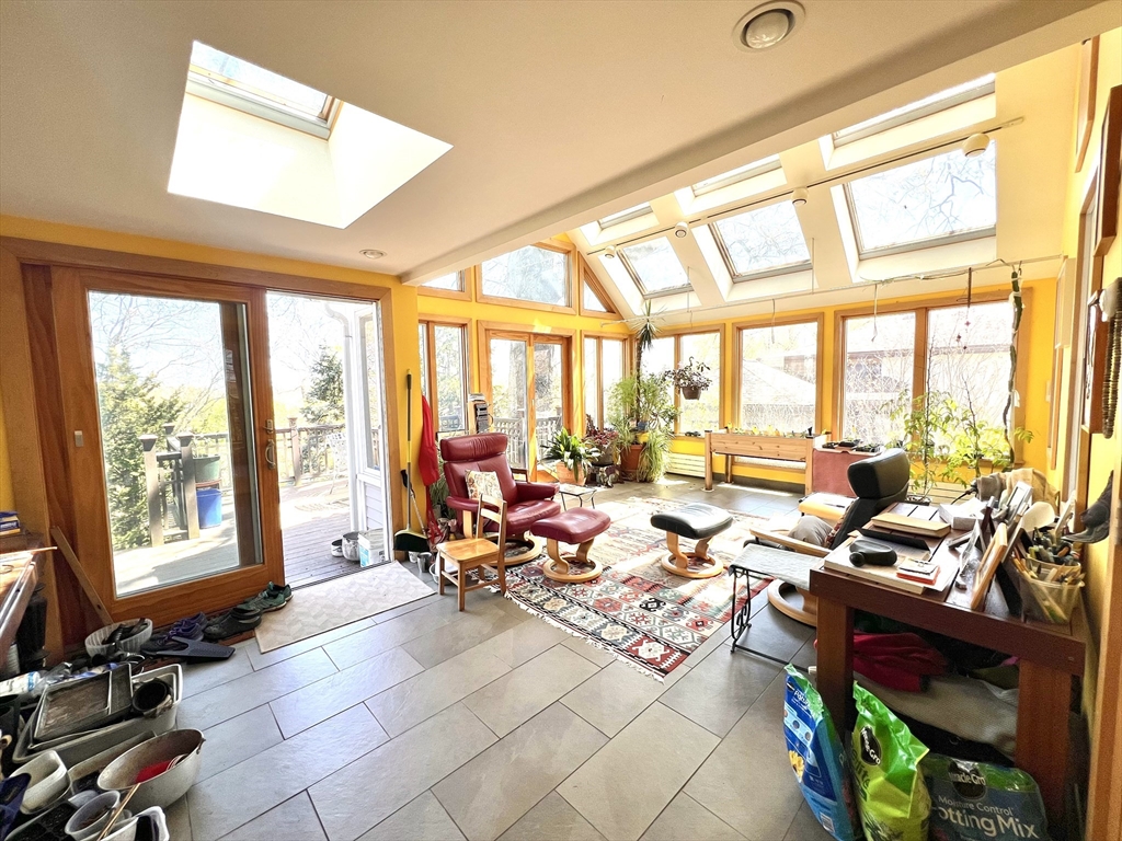 175 Grove Street Property Photo 11