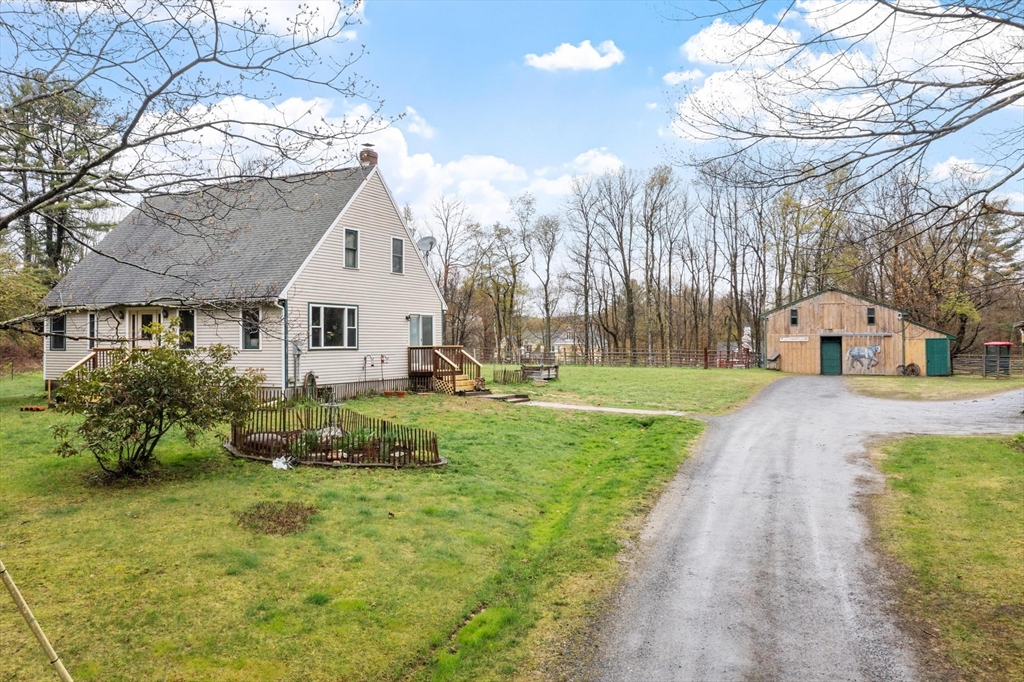 340 Ball Hill Rd Property Photo 1