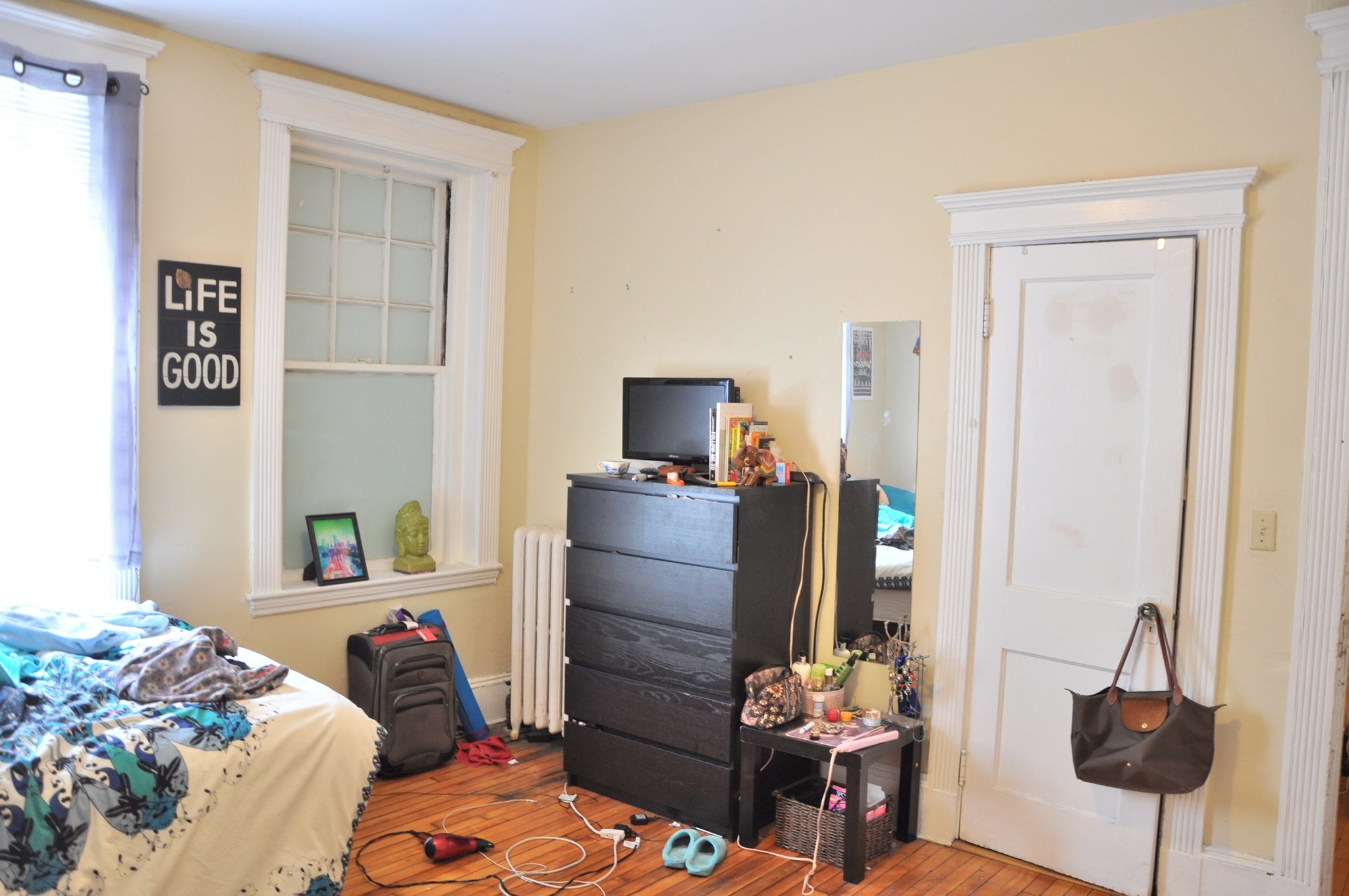 30 Glenville Ave # 1 Property Photo 3