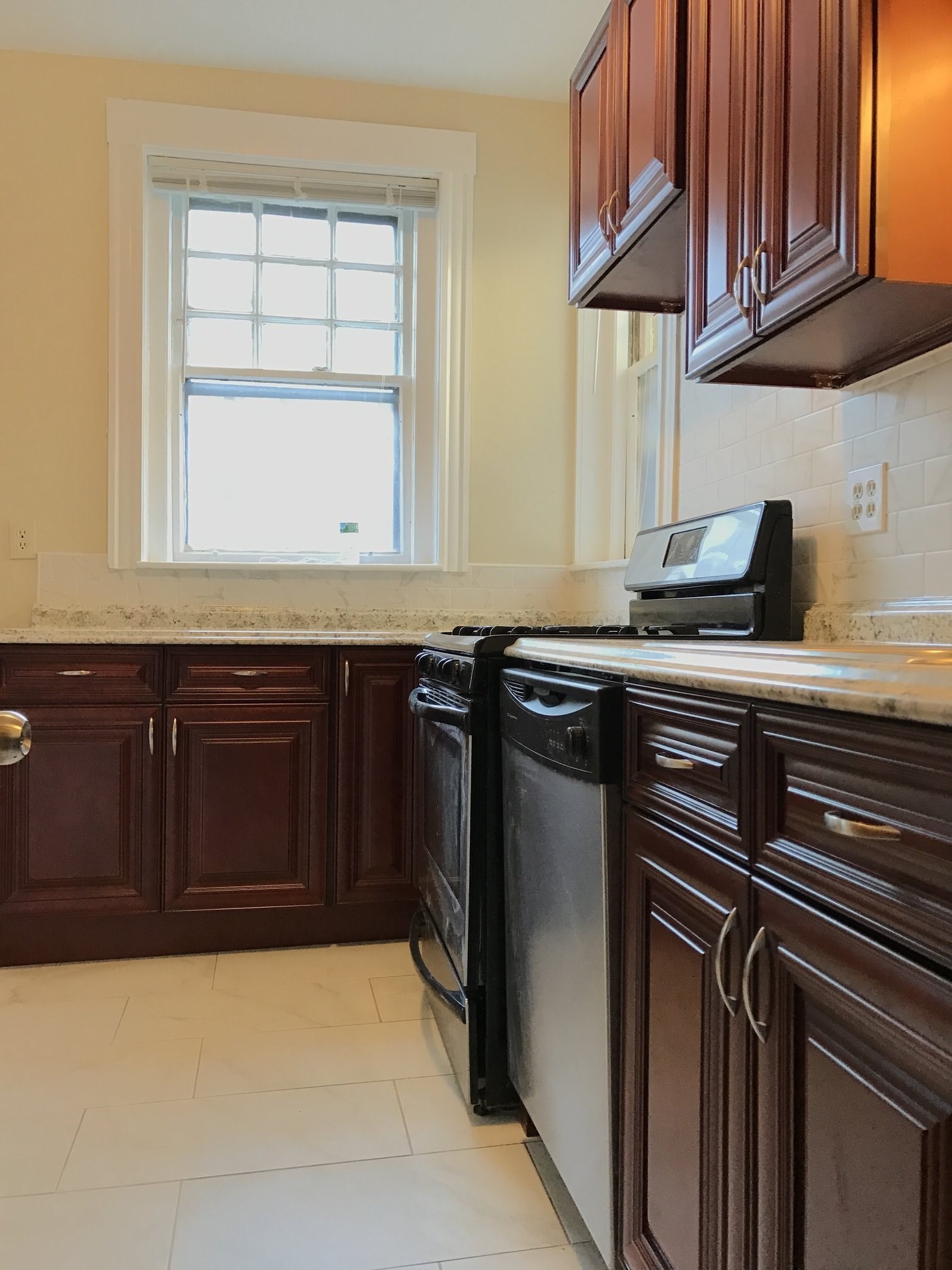 30 Glenville Ave # 1 Property Photo 5
