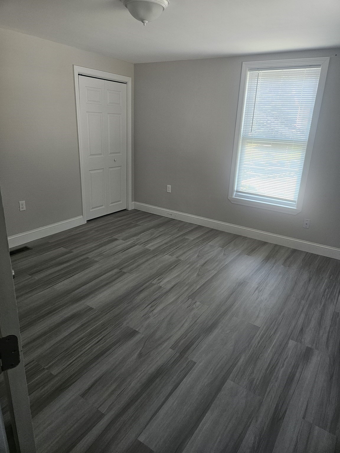 192 Hildreth St Property Photo 8