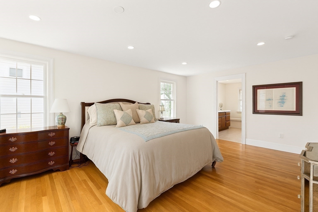22 Edwardel Rd Property Photo 13