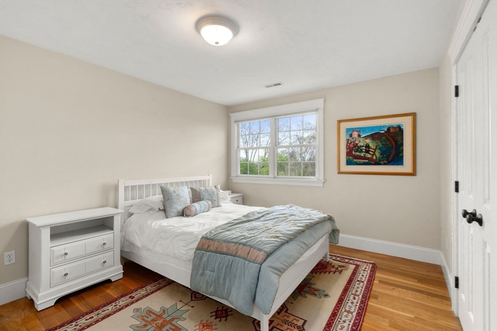 22 Edwardel Rd Property Photo 17