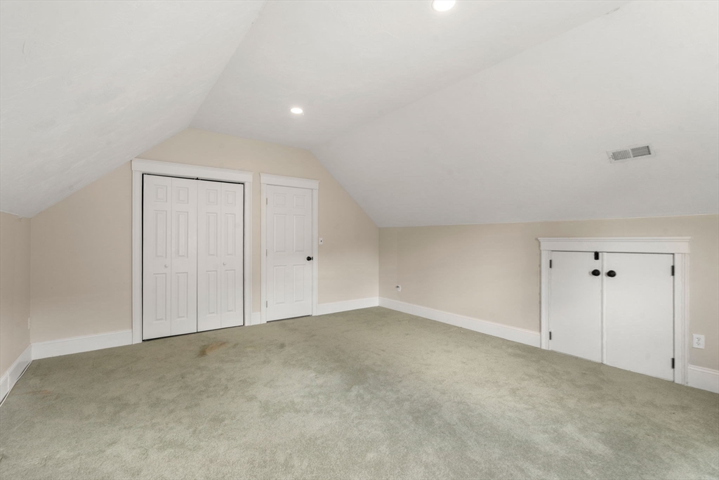 22 Edwardel Rd Property Photo 21