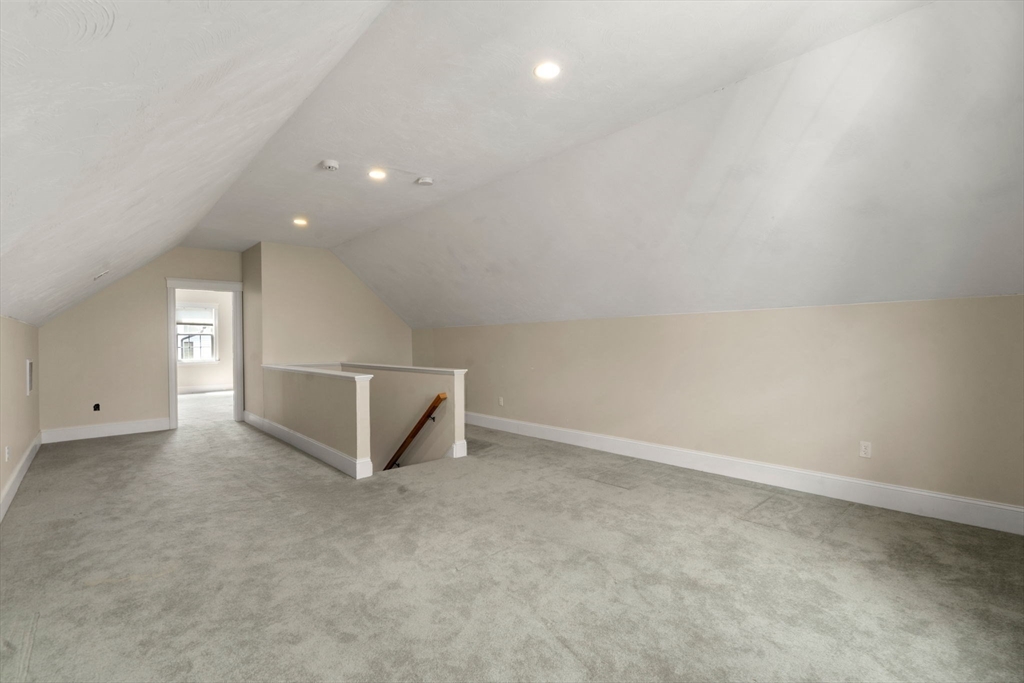 22 Edwardel Rd Property Photo 22