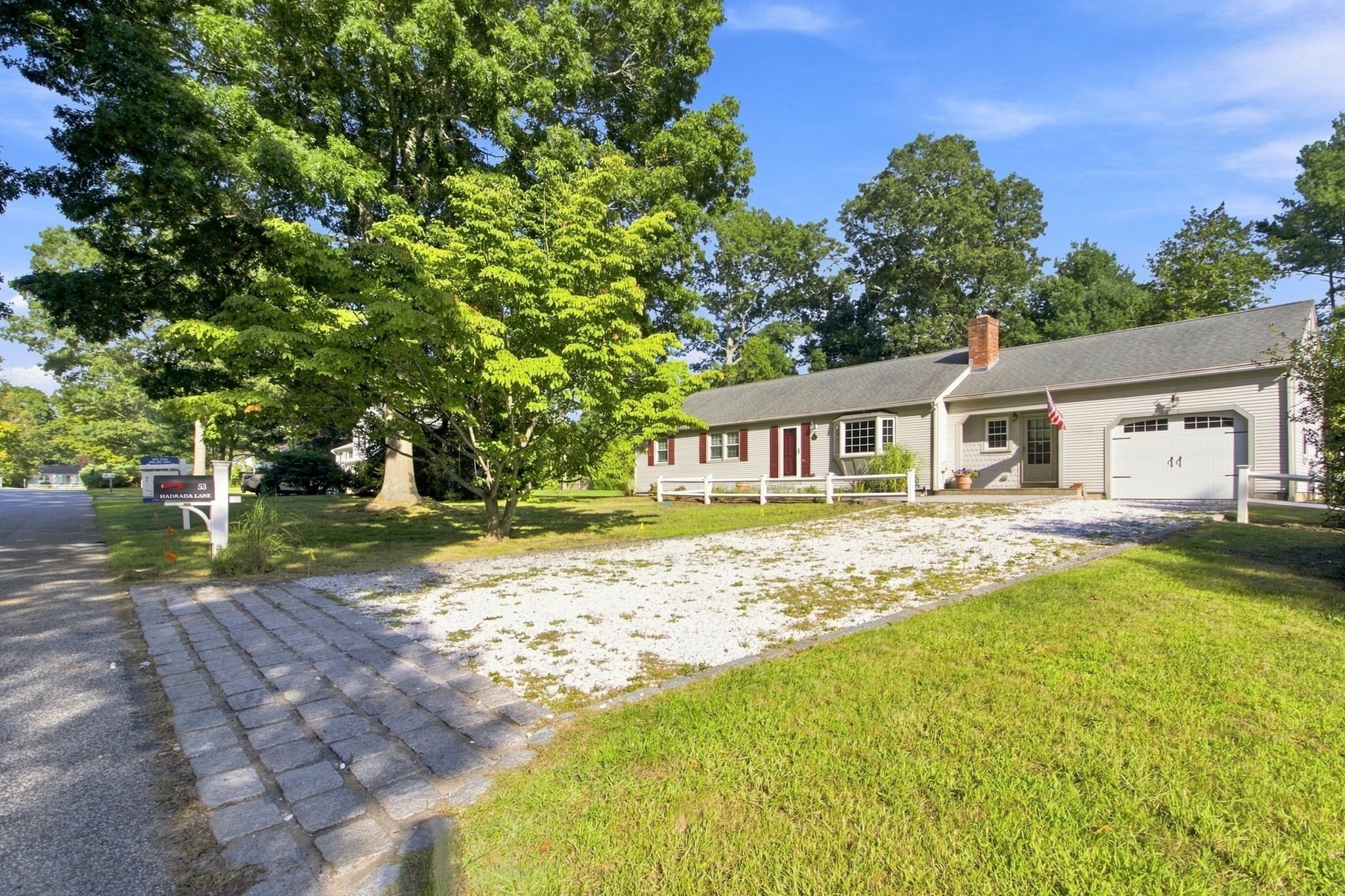 53 Hadrada Ln Property Photo 3
