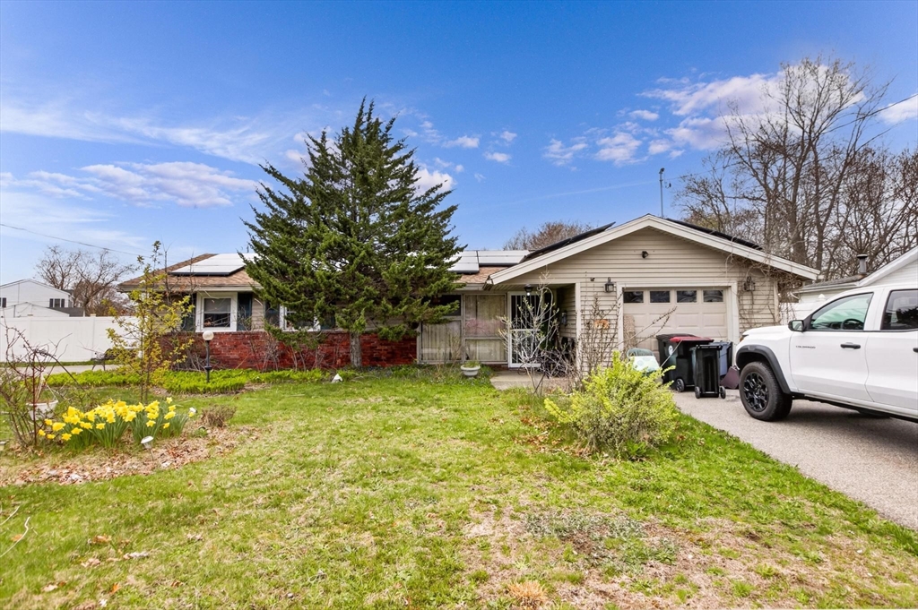 428 Hovendon Ave Property Photo 1