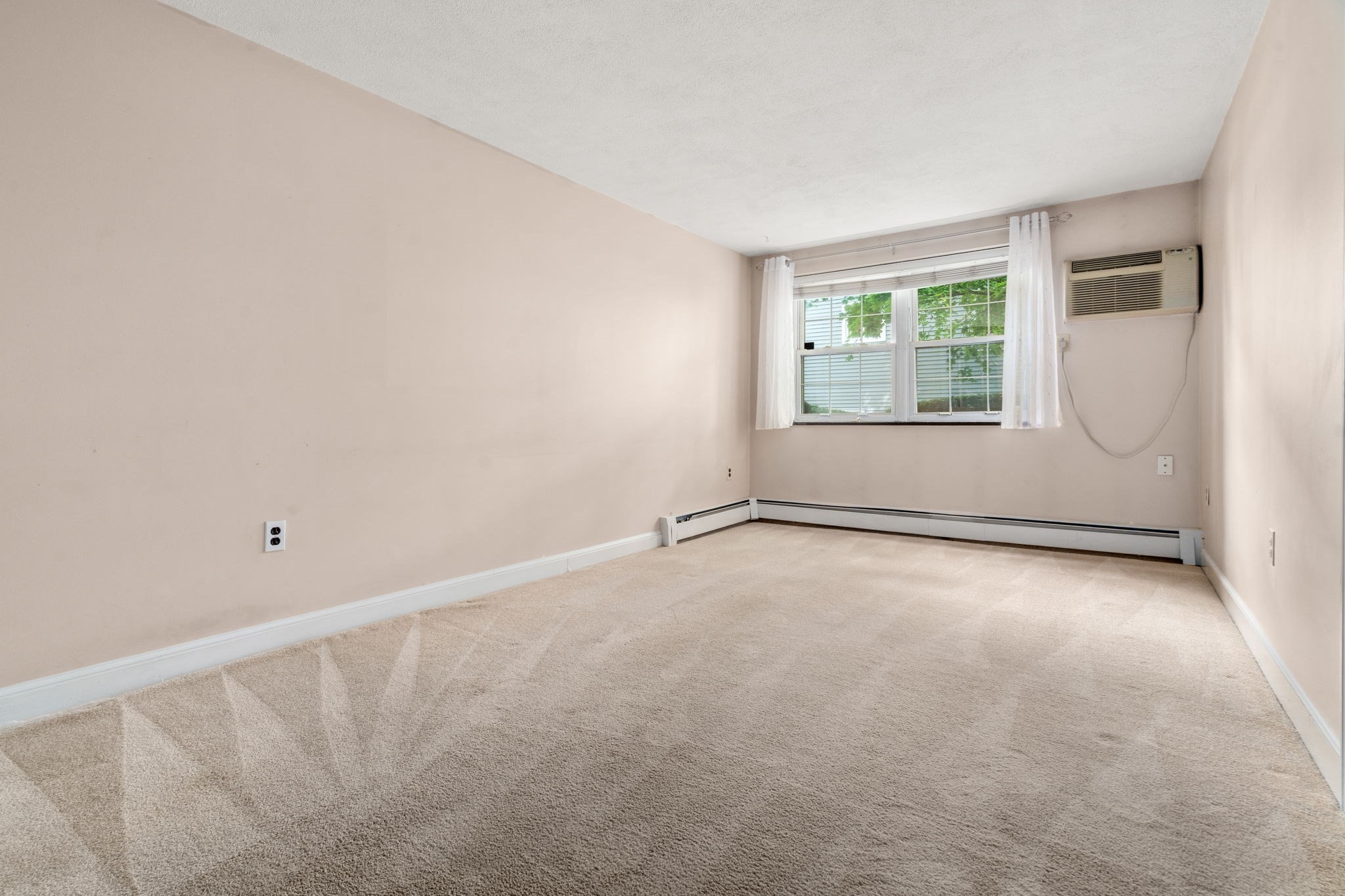 99 Pleasant St # A4 Property Photo 3