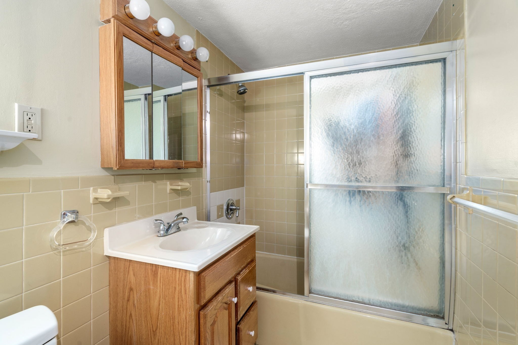 99 Pleasant St # A4 Property Photo 7