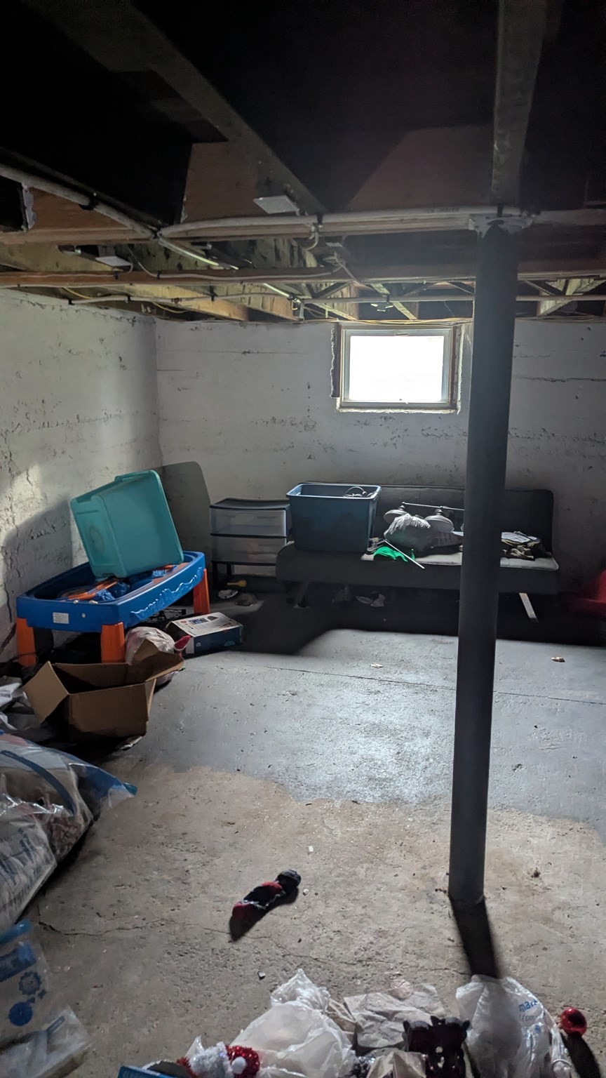 81 Arey St Property Photo 12