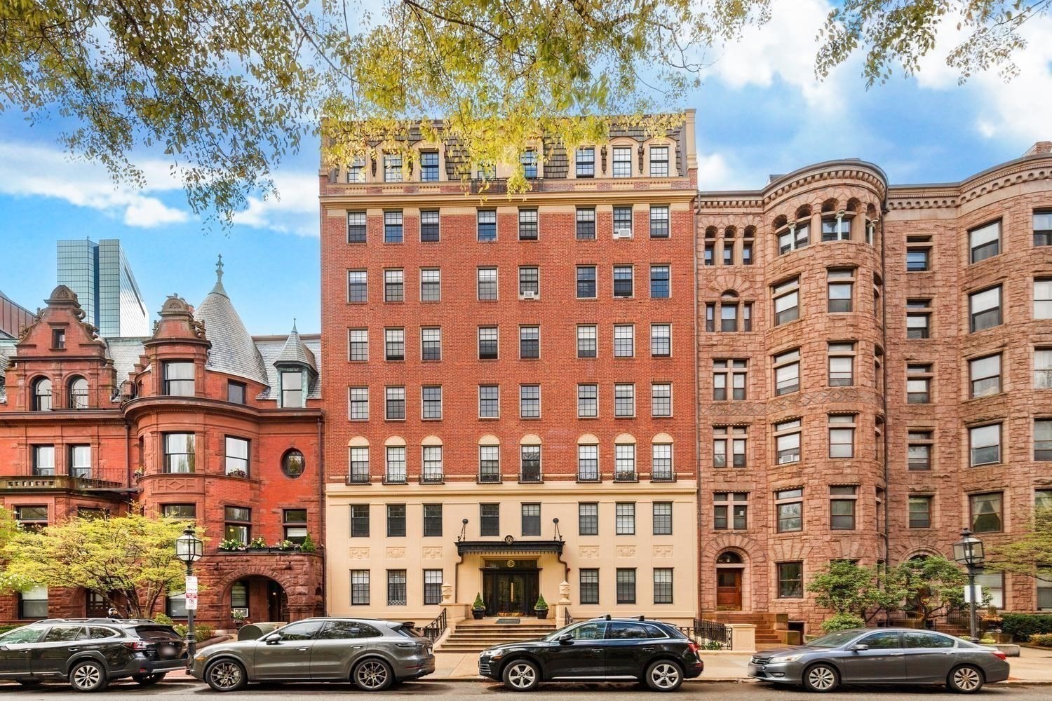 180 Commonwealth Ave # B Property Photo 1