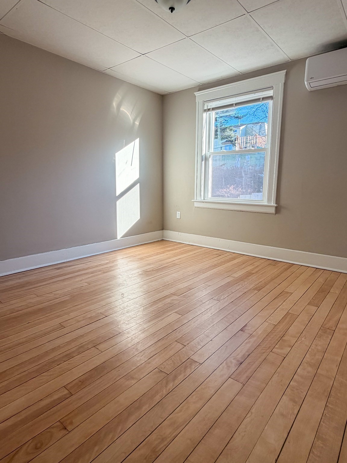 4 Vernon Terrace # 2 Property Photo 5