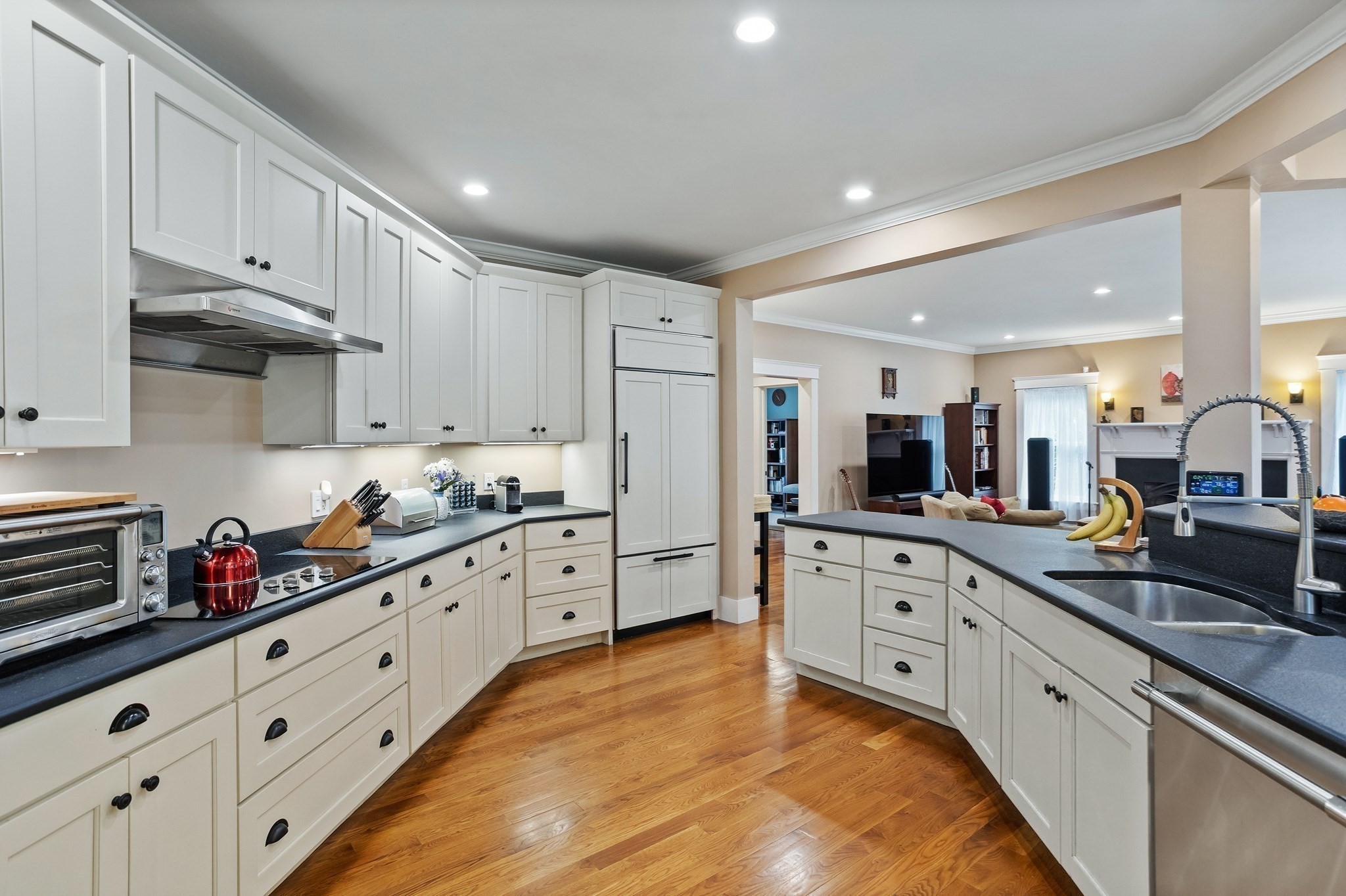 5 Walnut Street Property Photo 6
